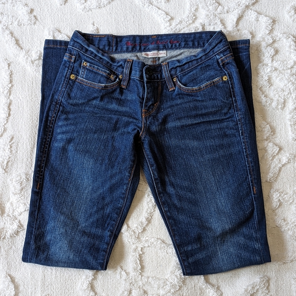 Levi's 521 ultra low skinny jeans, size medium.